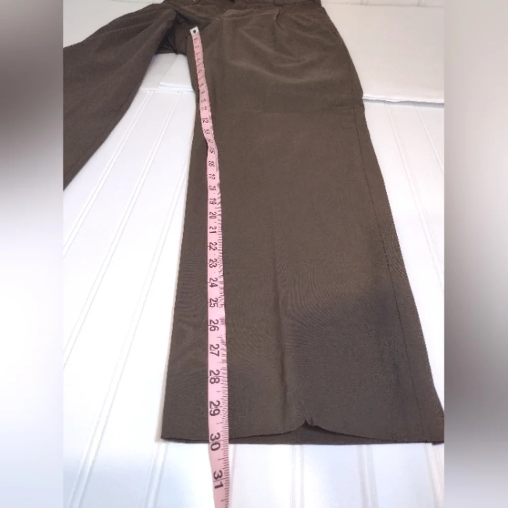J.Ferrar men's classic suit size (38)R.